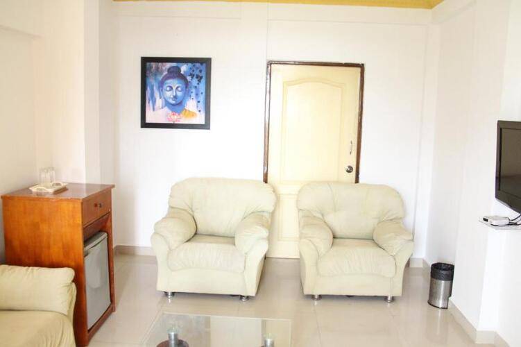 Royal Resort (Ex. Jayans Boutique Suites)