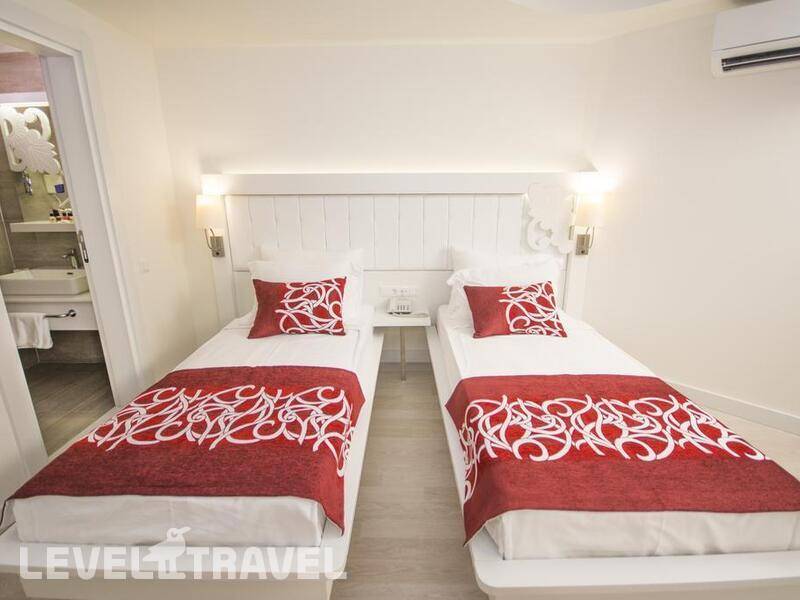 Фотография Laguna Beach Alya Resort & Spa