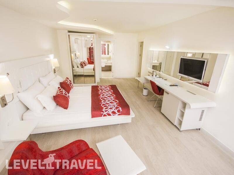 Фотография Laguna Beach Alya Resort & Spa