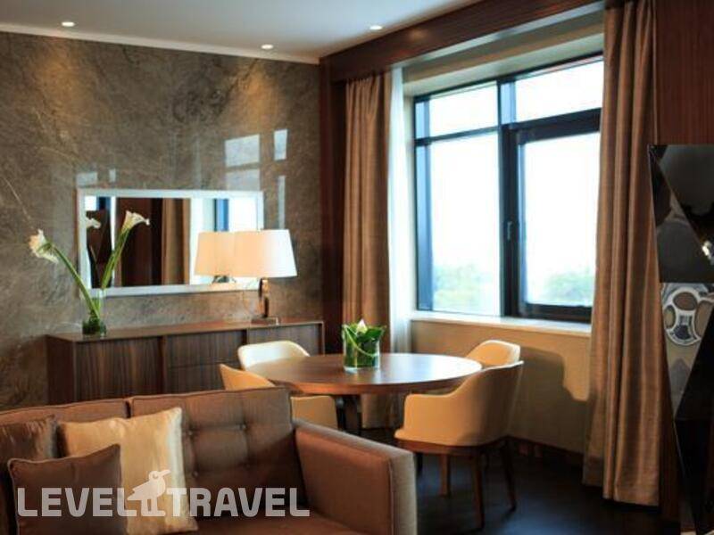 Фотография Renaissance Minsk Hotel