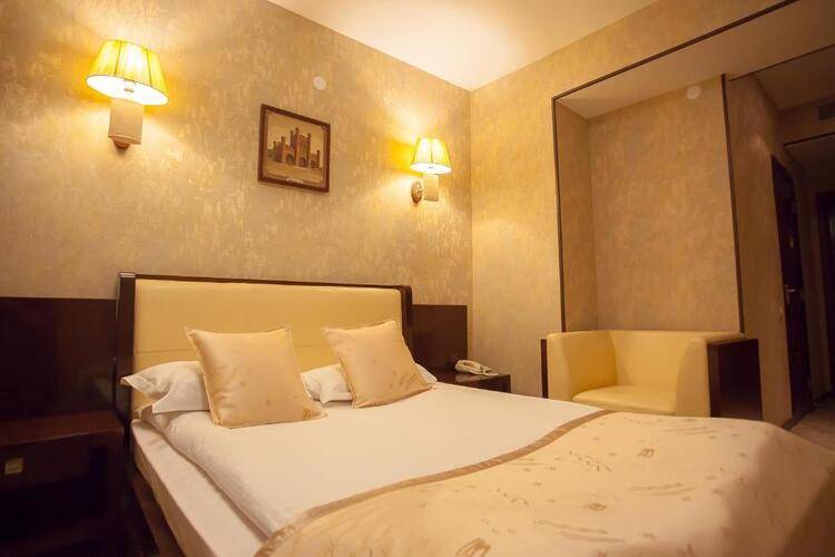 Мартон Палас Отель (Marton Palace Hotel)