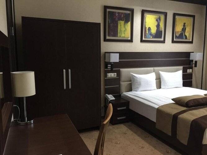 Отель Вертикаль