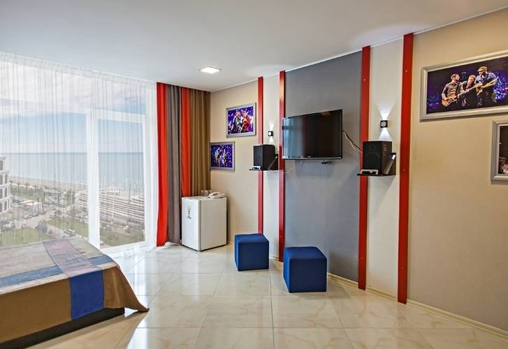 Rock Hotel