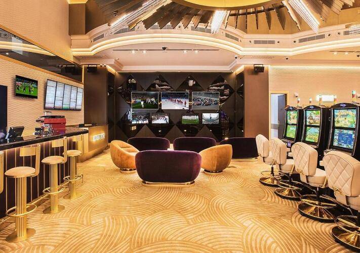 Euphoria Hotel