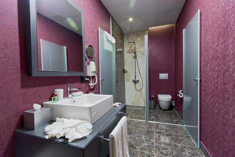 Euphoria Hotel