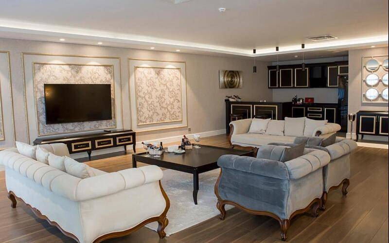 Euphoria Hotel