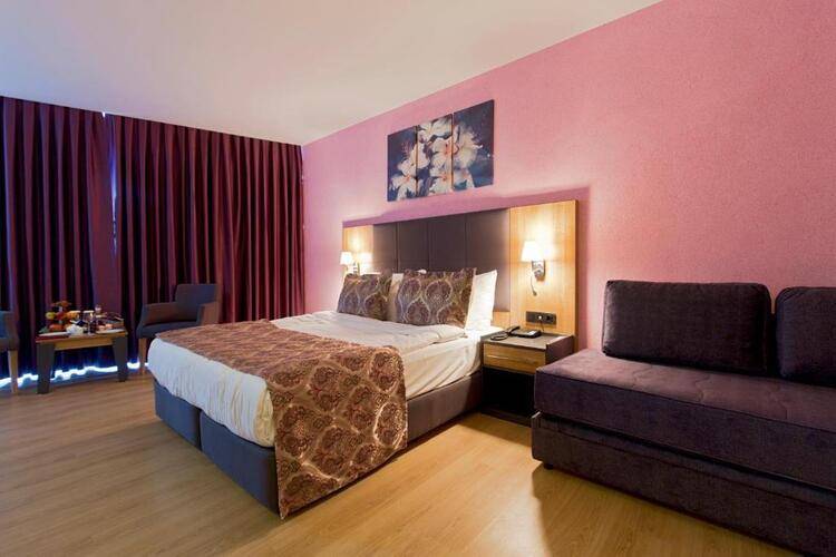 Euphoria Hotel