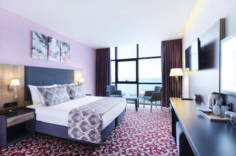 Euphoria Hotel