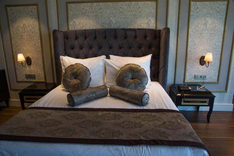 Euphoria Hotel