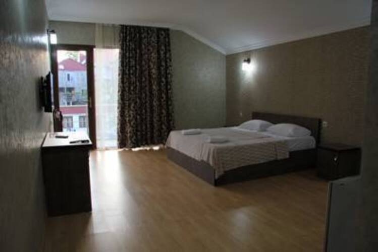 Chero Hotel