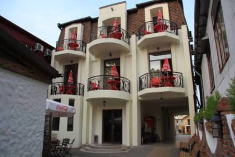 Chero Hotel