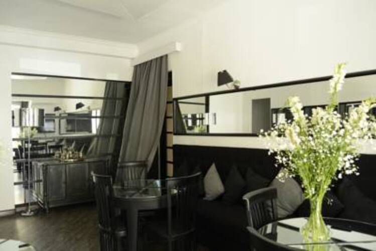 Opera Hotel