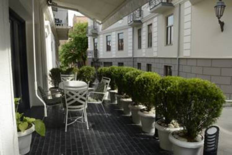 Opera Hotel