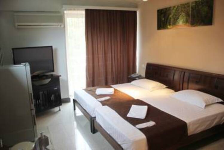 London Palace Hotel