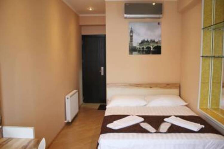 London Palace Hotel