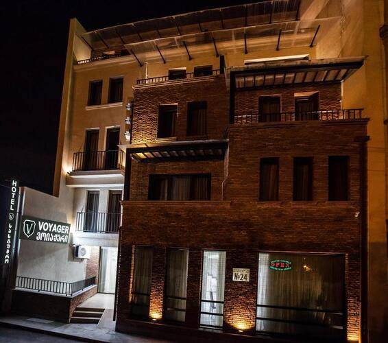 Voyager Hotel