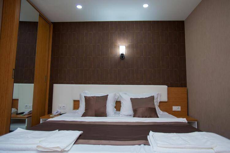 Voyager Hotel