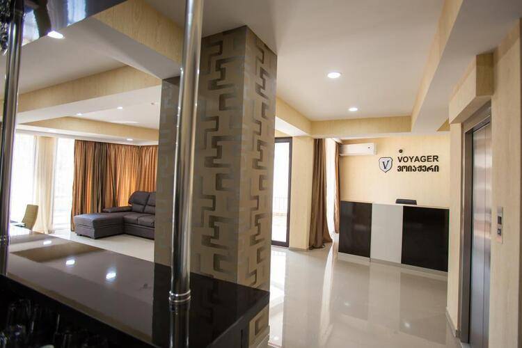 Voyager Hotel