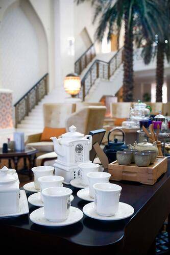 Bab Al Qasr Hotel