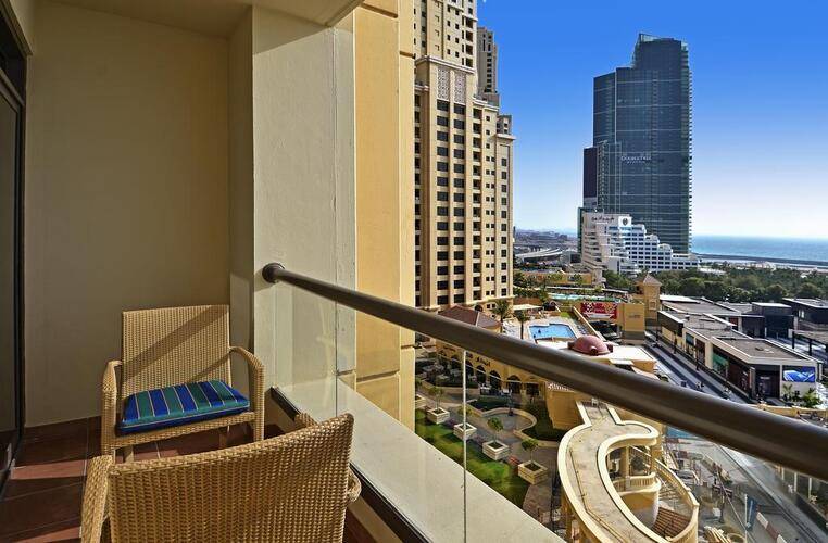 Roda Amwaj Suites