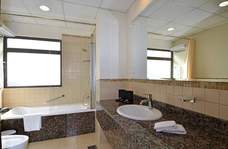 Roda Amwaj Suites