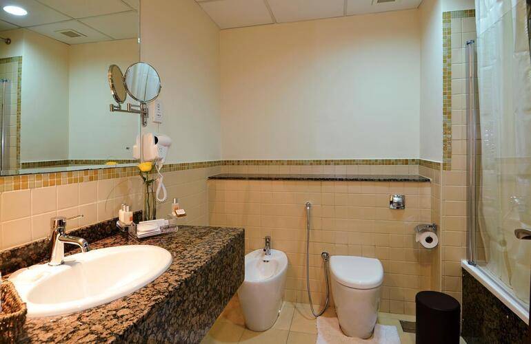 Roda Amwaj Suites