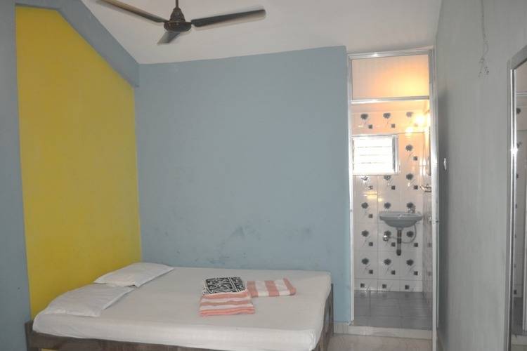 Ivon Guest House