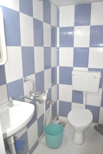 Ivon Guest House