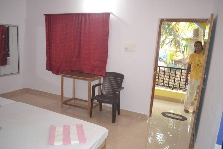 Ivon Guest House