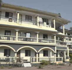 $item['hotel']['name']