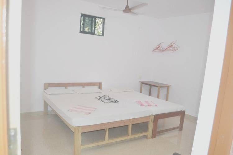 Ivon Guest House