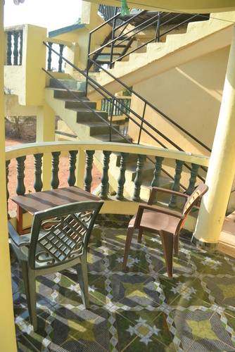 Ivon Guest House