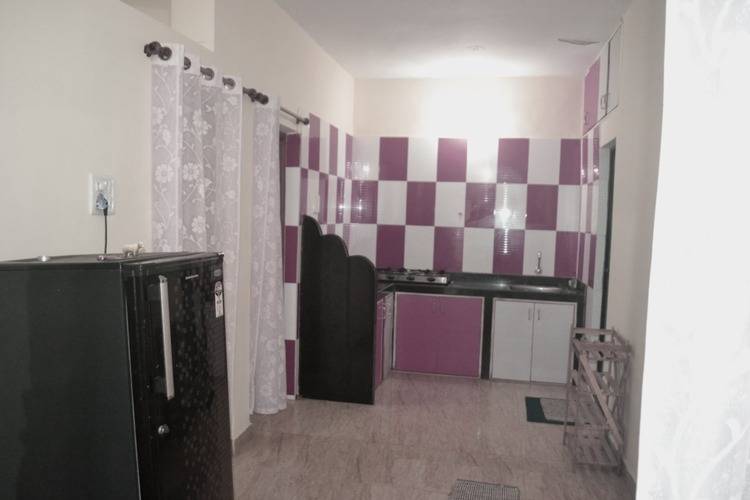 Ivon Guest House