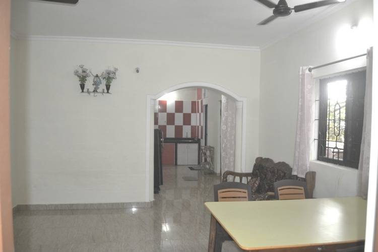 Ivon Guest House