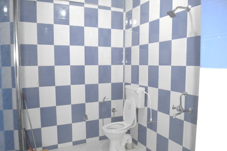 Ivon Guest House