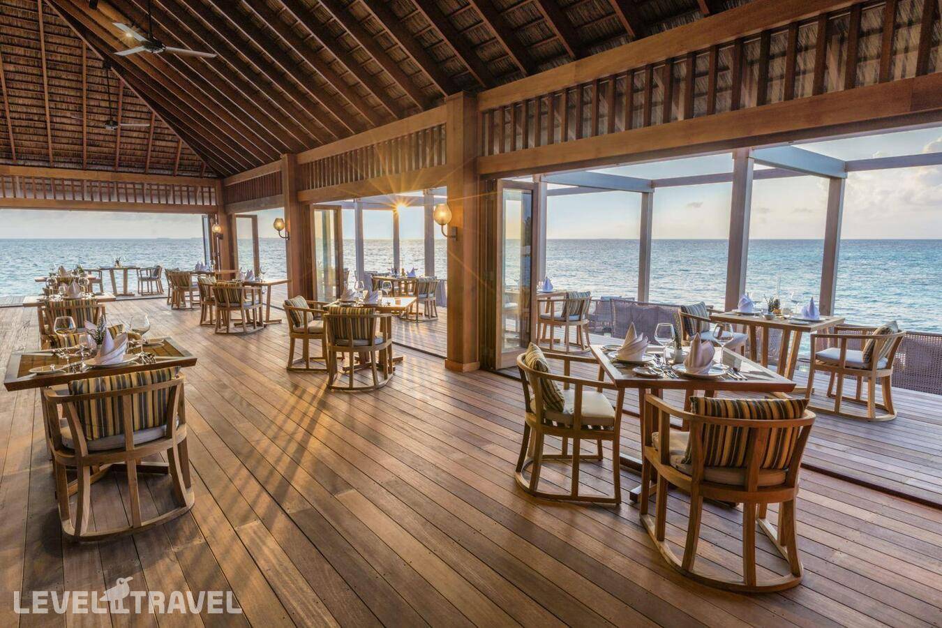 фотографии отеля Hurawalhi Island Resort (Adults Only 15+)(Ex. Hurawalhi Resort Maldives) в Мальдивы(Лавиани Атолл) - фото №14