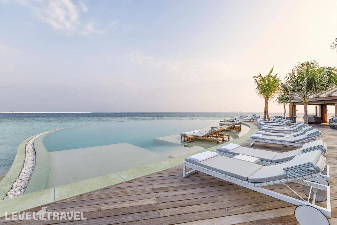 фотографии отеля Hurawalhi Island Resort (Adults Only 15+)(Ex. Hurawalhi Resort Maldives) в Мальдивы(Лавиани Атолл) - фото №5