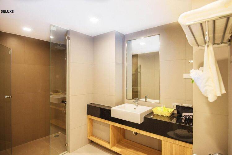 Clarion Hotel Patong (Ex.Araya Patong Beach Hotel)