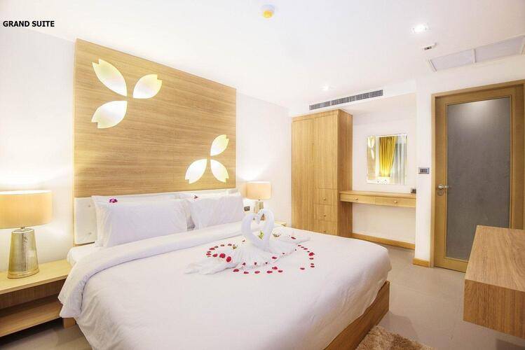 Clarion Hotel Patong (Ex.Araya Patong Beach Hotel)