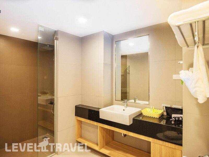 Фотография Clarion Hotel Patong (Ex.Araya Patong Beach Hotel)