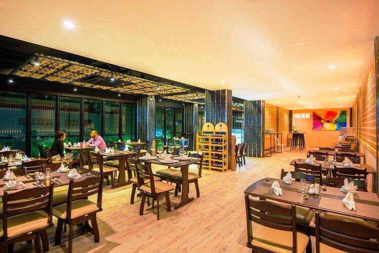 Clarion Hotel Patong (Ex.Araya Patong Beach Hotel)
