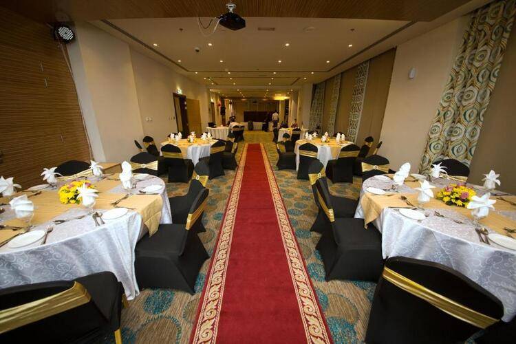 Best Western Plus Pearl Creek (Ex. Pearl Creek Hotel)