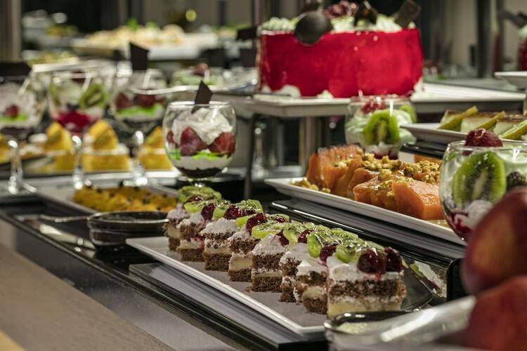 B Business Hotel & Spa