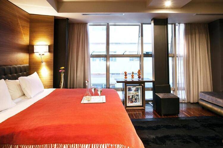 Diamond Suites
