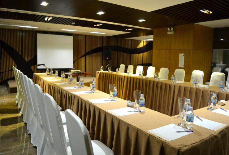 King Town Grand Hotel & Wedding Center