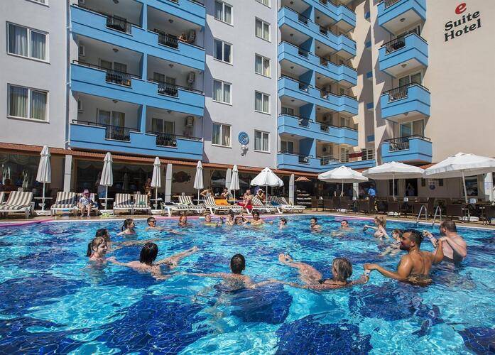 Club Big Blue Suite Hotel