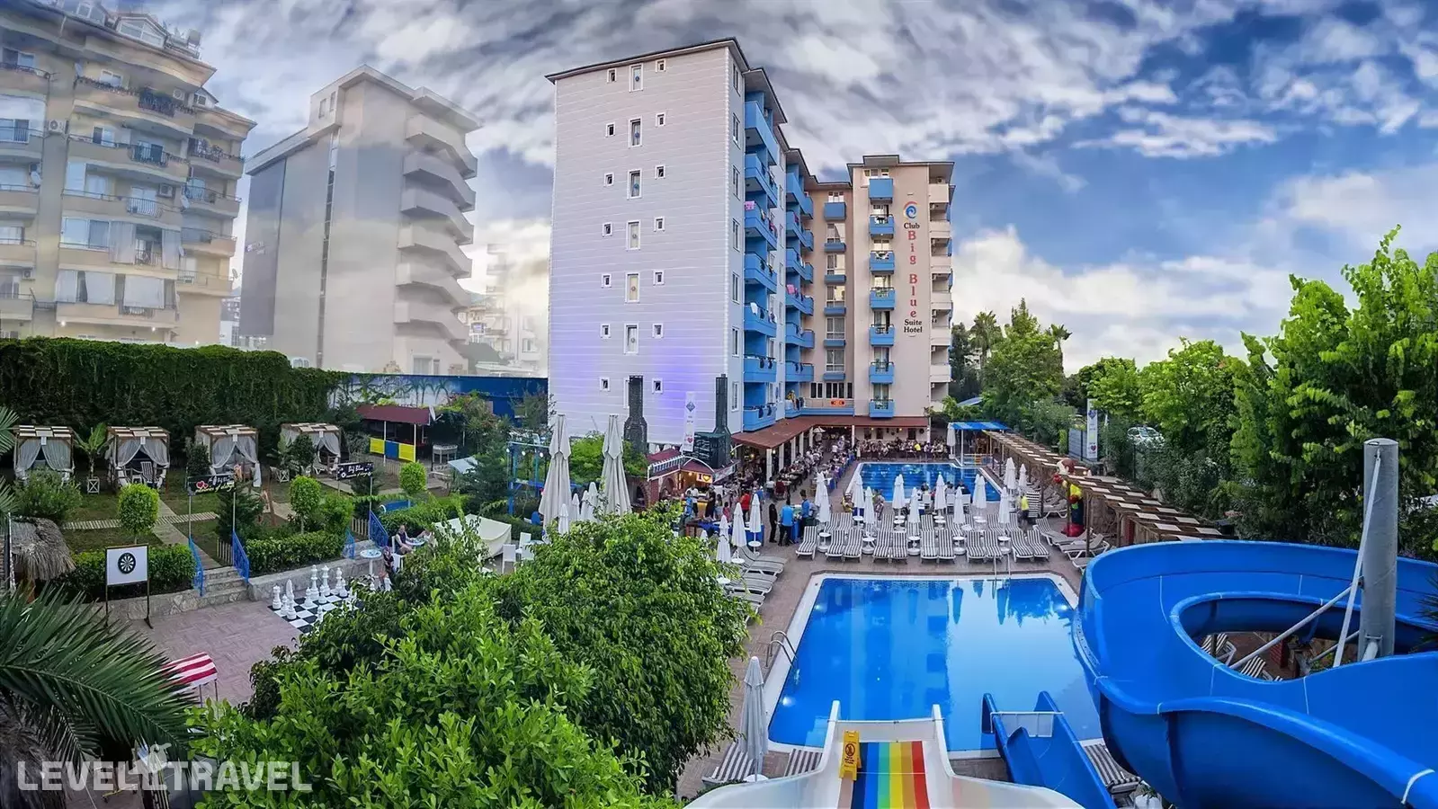 Club Big Blue Suite Hotel