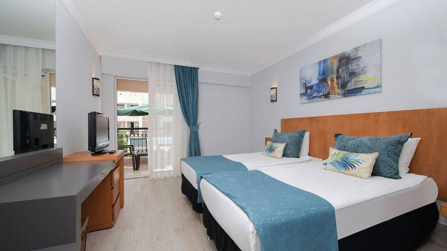 Seven Seas Gravel Hotels Select