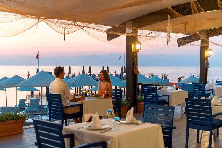 Seven Seas Gravel Hotels Select