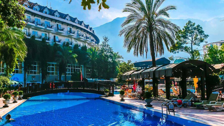 Seven Seas Gravel Hotels Select